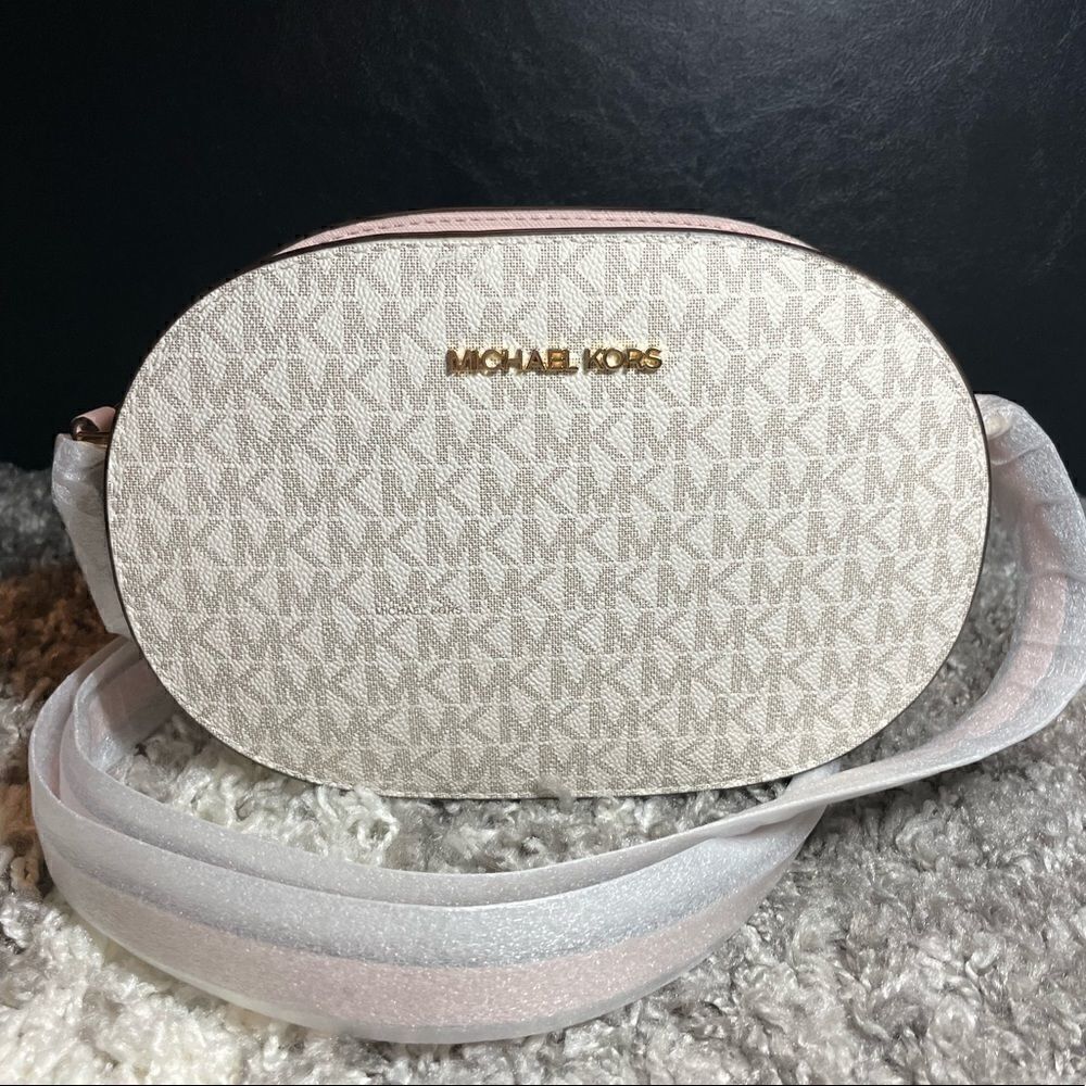NWT Michael Kors Jet Set Logo Crossbody Bag